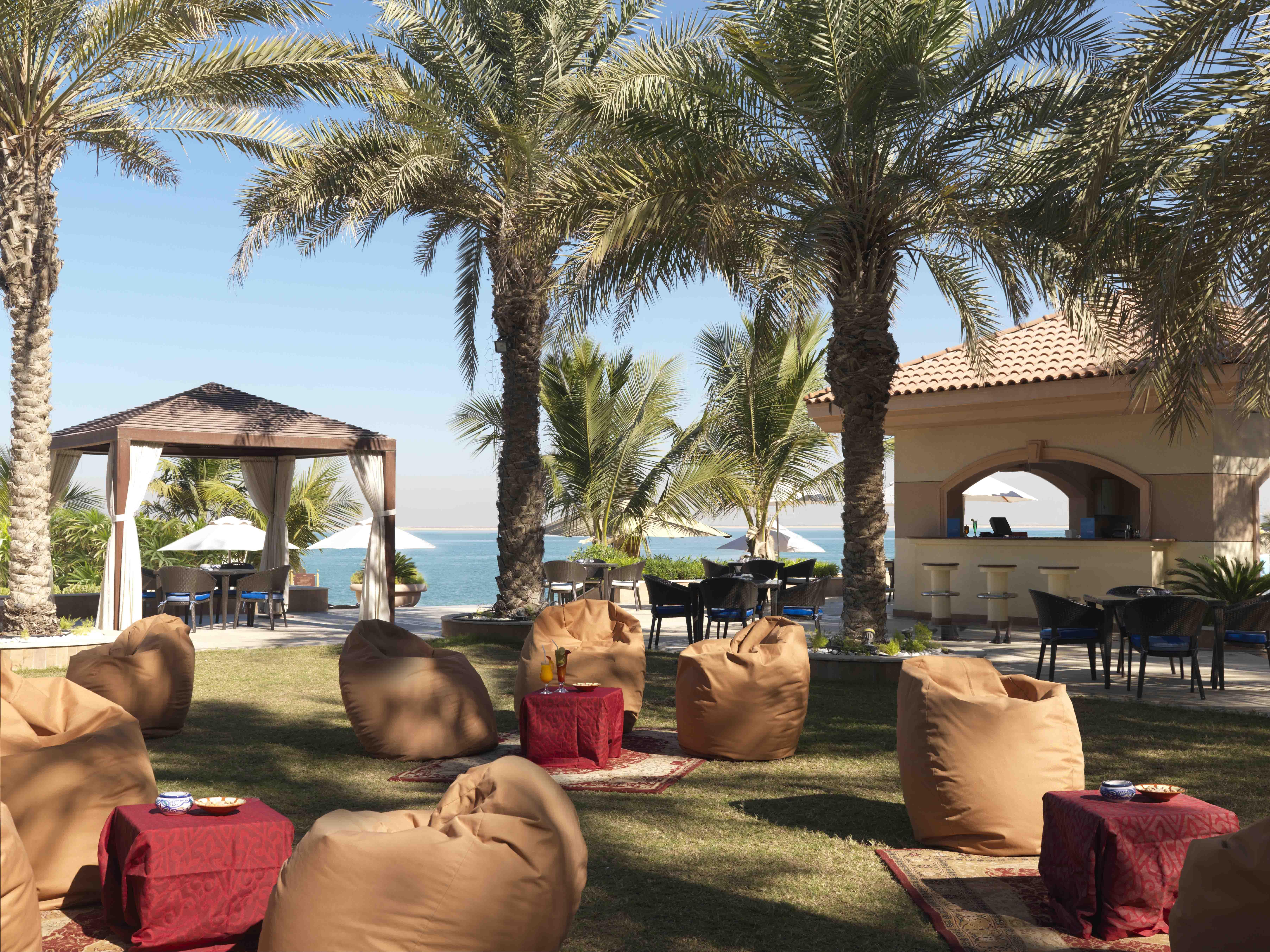 Al Raha Beach Hotel Abu Dhabi Restaurant photo